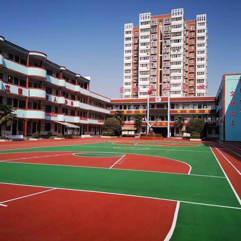 勠力同心多信任，静待花开共守护——夏都中心学校家长会纪实