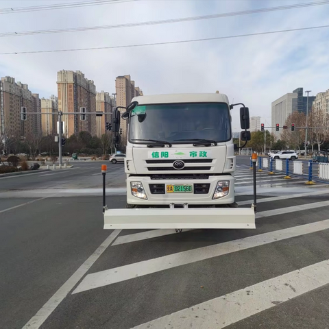 春节前夕城市清根见底行动之二：新五大道下沉绿地与淮委西路的焕新之旅