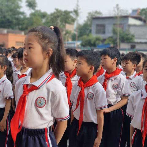 项城市东街小学举办队列队形暨广播操比赛