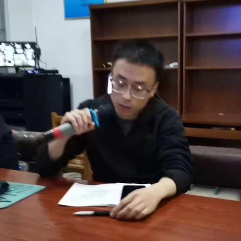 加强思想性，学业无不胜。一一高一年级领导班分包班级进行思想教育