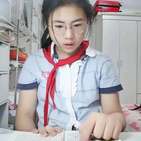 以书为友  快乐成长