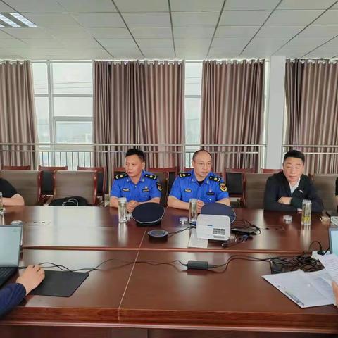 市应急局对我县建筑垃圾运输企业进行检查
