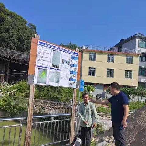 廷坪乡开展4月份“河长日”巡河护河行动