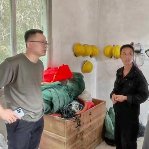 廷坪乡开展5月份巡河护河行动