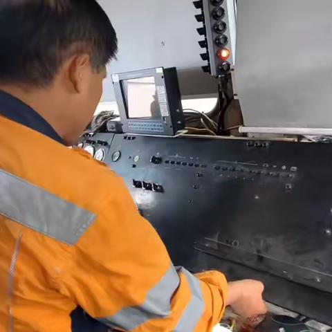 清筛一车间机械工队九月份每周一学，每月一练