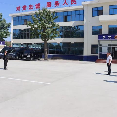石家庄市公安局特警支队政委王峰一行深入行唐县公安局特巡警大队调研指导工作