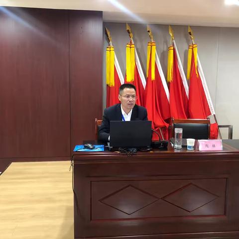 树立正确消费观念  杜绝不良网贷