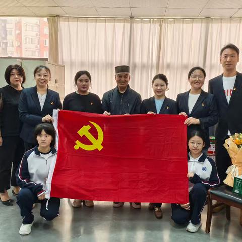 重阳敬老情，温暖社区行 ——桃园三坊社区党总支联合西安市西电中学开展重阳节慰问活动