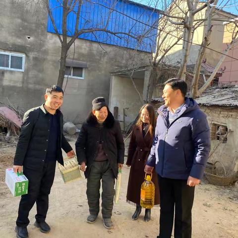 开封市城市管理局 开展“迎双节 送温暖 固成果”活动