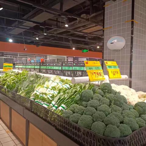 潜江店蔬菜换季陈列