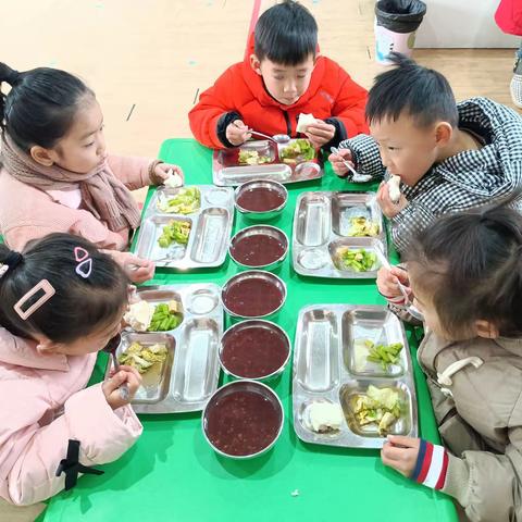 豫灵镇春蕾幼儿园大一班(第十五周)美好时光