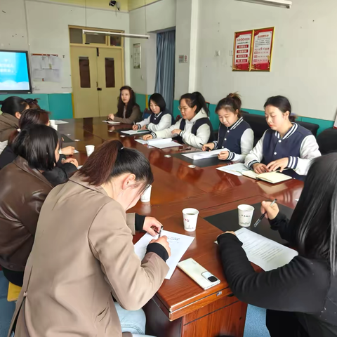 携手同行，共育未来——高陵区张卜岩王幼儿园家长委员会活动