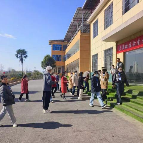 浠水县第七实验小学 兰溪校区食堂开放日 “委”以重任，尽“膳”尽美