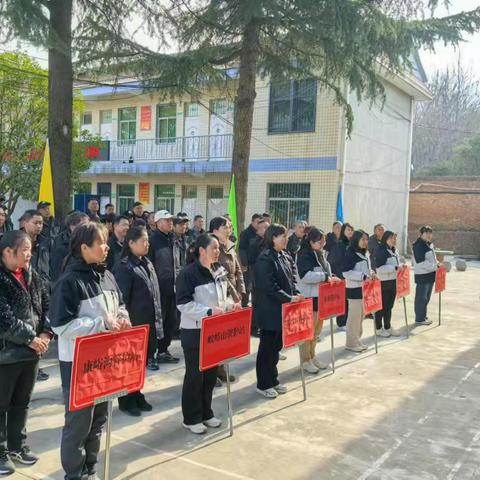 绳索间的力量与团结—南五台国有生态林场工会拔河比赛