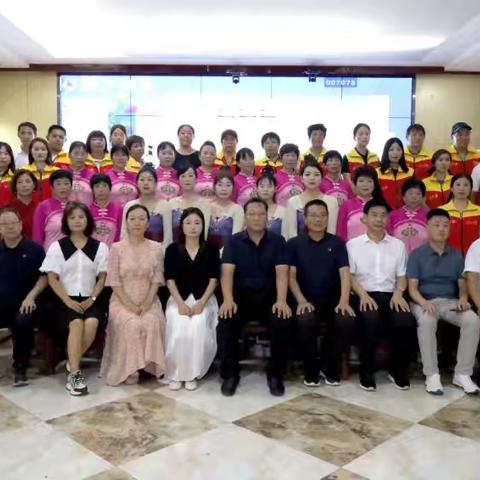 新城镇文化下基层惠民演出暨微力量新城分会成立六周年表彰大会