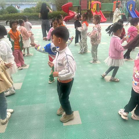 毛堂乡中心幼儿园大班周美篇