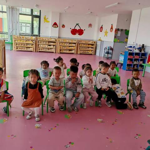 艾幼小一班月小记