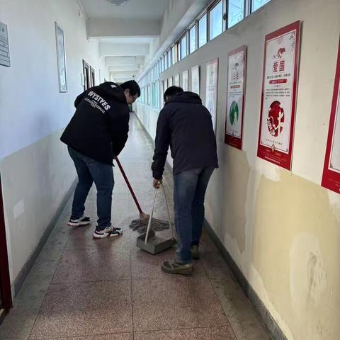 邯郸市自然资源和规划局邯山区分局开展“新春净家园，党员展担当”主题党日活动