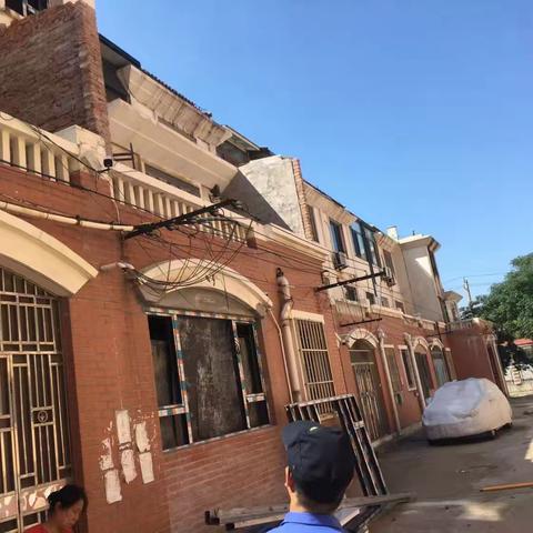 【章丘城管】明水执法中队：为群众办实事｜快速响应拆违建  除隐患