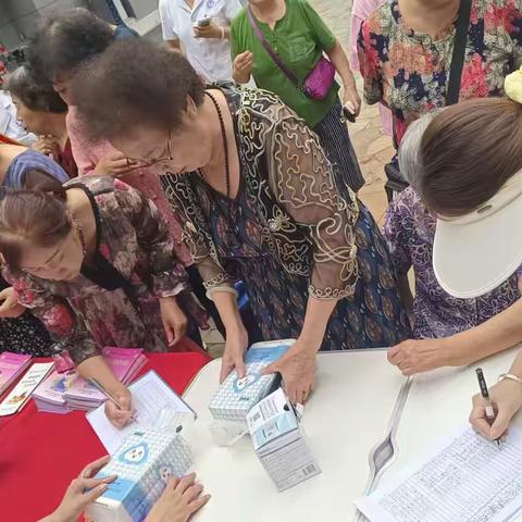 自强社区开展 “促进母乳喂养 携手向未来”邻里节活动