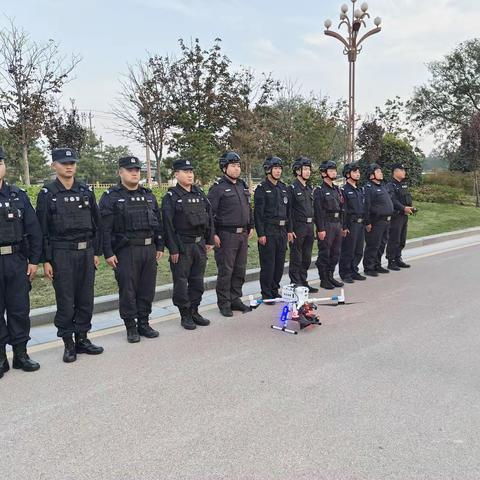 巡特警为莘莘学子归家保驾护航！！！！！