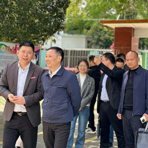 共话教育，共谋发展———尤溪县教育局一行莅临我校调研交流