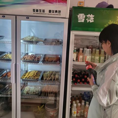 兴华街道绿林社区开展食品药品安全检查