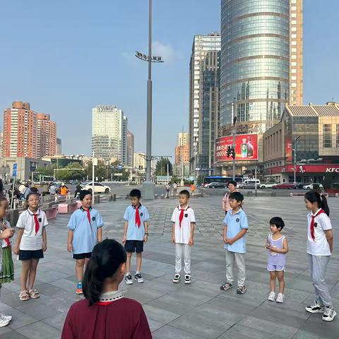 【文明实践】“让爱传递，让温暖永恒”——石家庄市弘石湾小学2021级5班公益早餐派送活动