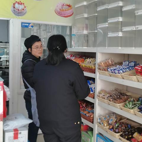 食品安全，你我同查，东大市场所开展食品安全检查工作