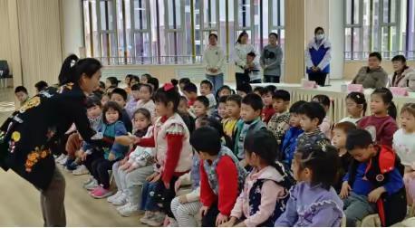 【公共文化服务中心】传承传统文化 助力全面振兴-杂技艺术进社区公益演出第二、三站走进丁字山、阳光新城第四社区