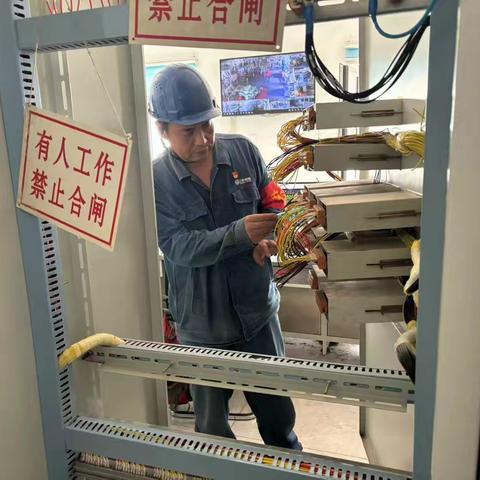默默无闻的他