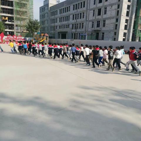 旭阳小学——阳光体育，绽放活力