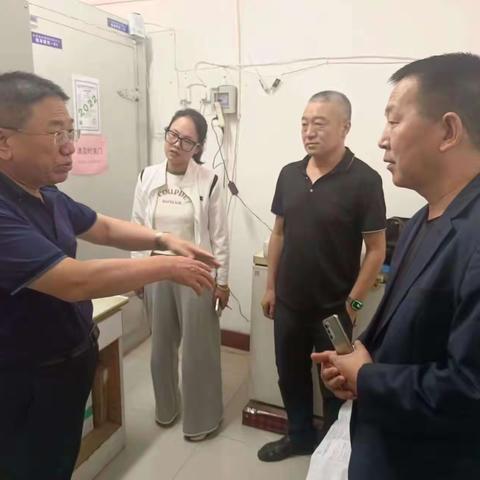 李杜平副局长一行对沁县疫苗监管工作进行督导