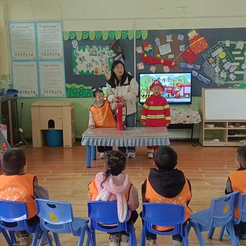 【罗幼·安全】防患于未“燃” 安全伴“童”行——华阴市罗敷中心幼儿园消防疏散应急演练活动