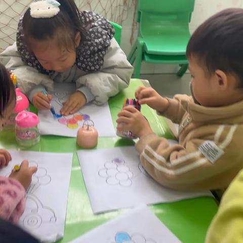 庙街乡中心幼儿园中班十月份简篇
