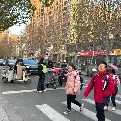 寒冬里的温情 -四七班家长执勤纪实