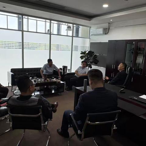 第十二师分公司拜访重点合作伙伴利星行4S店