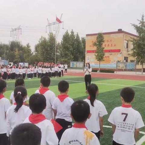 南胡渠小学“迎中秋 庆国庆”国庆红歌拉歌活动唱响青春，歌唱祖国！