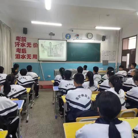 依安县市场监管局开展“安全用妆”进校园活动