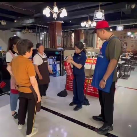 武陟县消防救援大队走进餐饮行业开展消防安全宣传