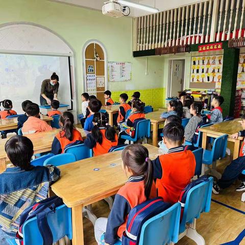 “浓浓中秋情，快乐做月饼” 爱陪童幼儿园诚朴路校区月饼制作大比拼