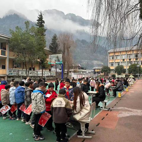 学无“纸”境，精彩无“笔”