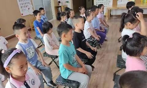 💒幼儿园的生活快乐而充实，转眼间快乐的一周悄悄溜走了，让我们把镜头拉近些。