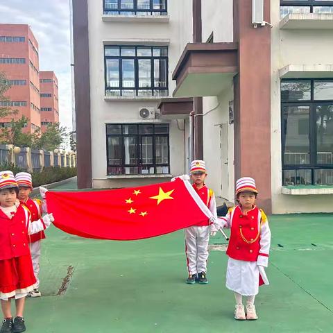 “学习雷锋好榜样”——定安县定城镇平和幼儿园第三周升旗仪式及国旗下讲话活动
