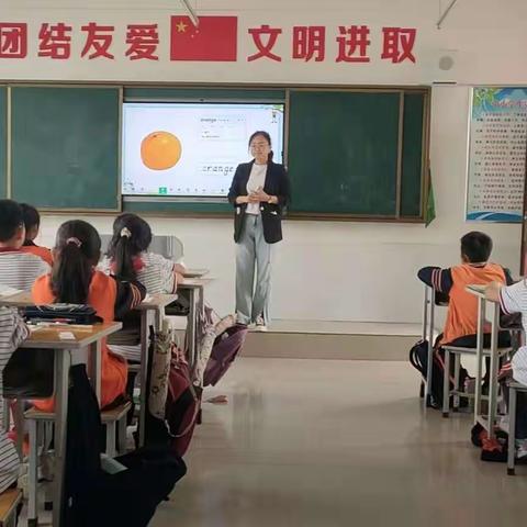 岳庙中心小学周工作纪实