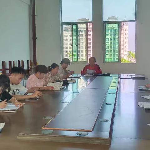 凝心聚力研高考 笃行不怠促提升——定安中学高中政治教研组主题教研活动