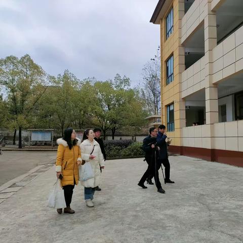 送教下乡情绵长，凝心聚力共成长 —第五实验小学核心校为田河校区送教下乡暨指导教学工作