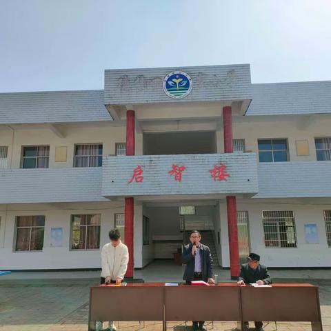 春风浩荡满目新，扬帆奋进正当时——蕲春县第五实验小学田河校区开学典礼暨大扫除活动