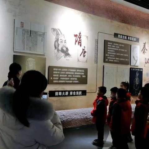 奎文区圣荣小学二年级二班组织开展寒假社会实践活动