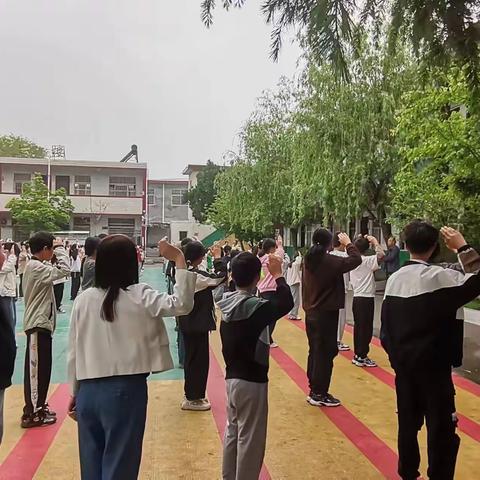 无悔青春，逐梦星河——双庙小学周工作总结